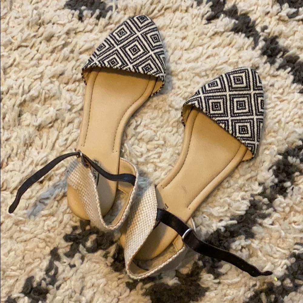 Lucky Brand Sandals